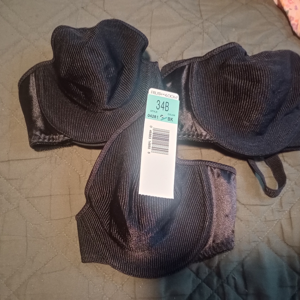 Bras - Picture 3 of 5